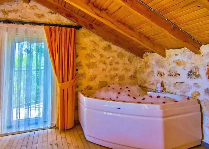 Uzumlu Village 1 Bedroom Vila